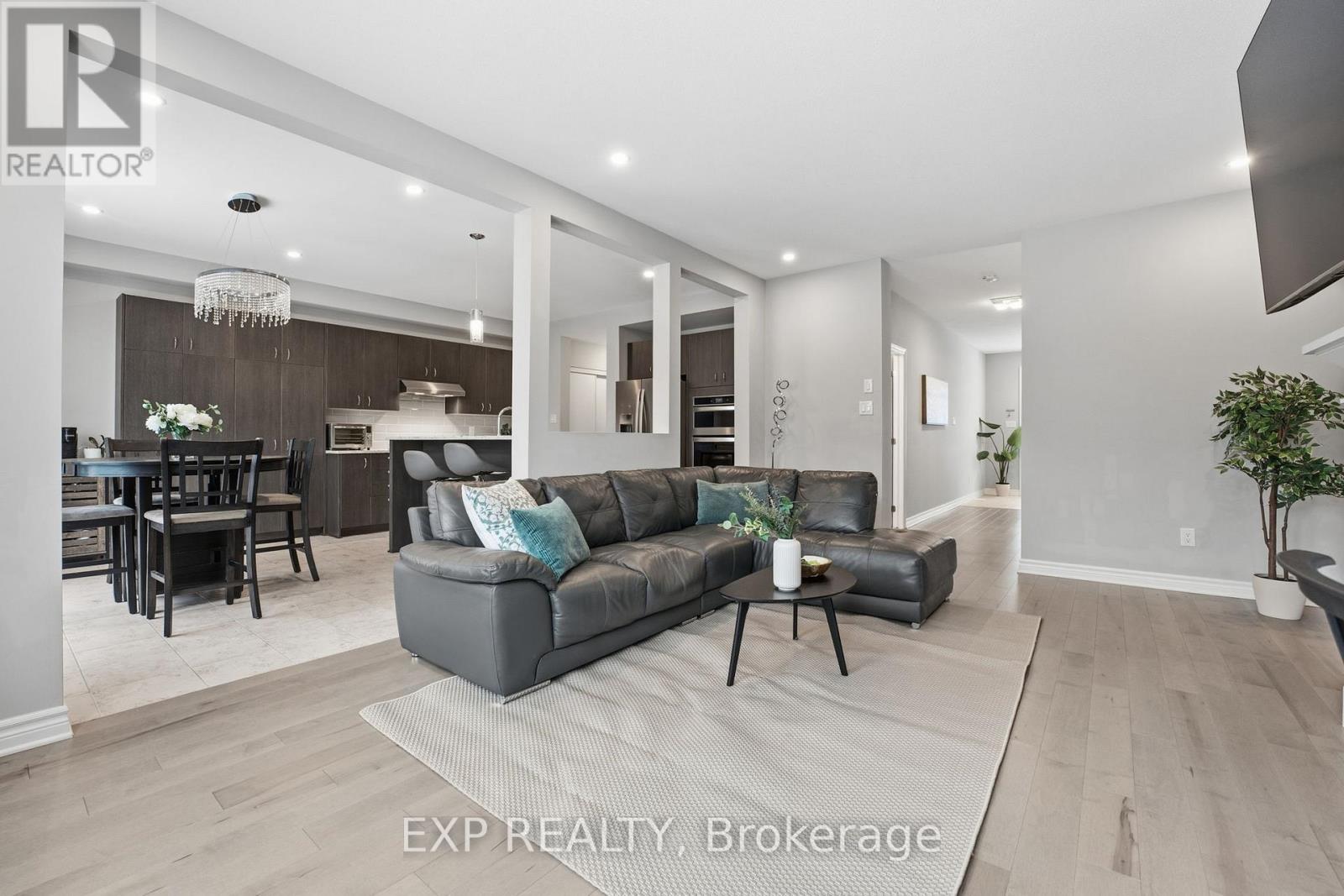 118 Discovery Crescent