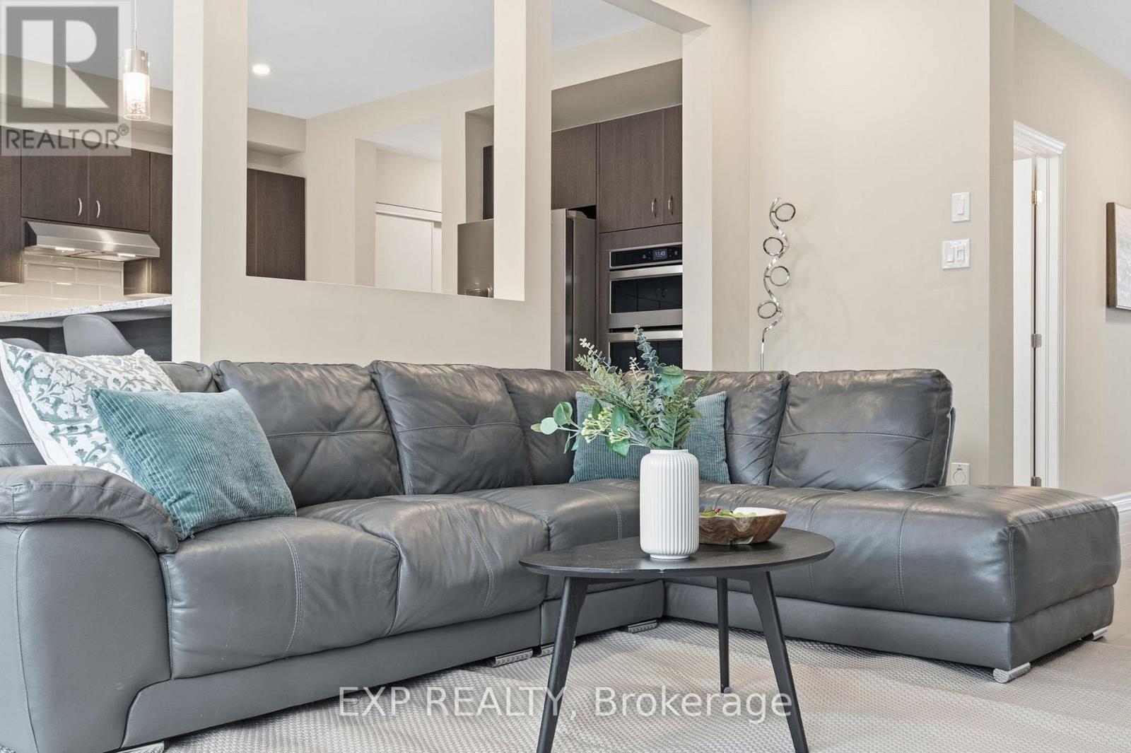 118 Discovery Crescent