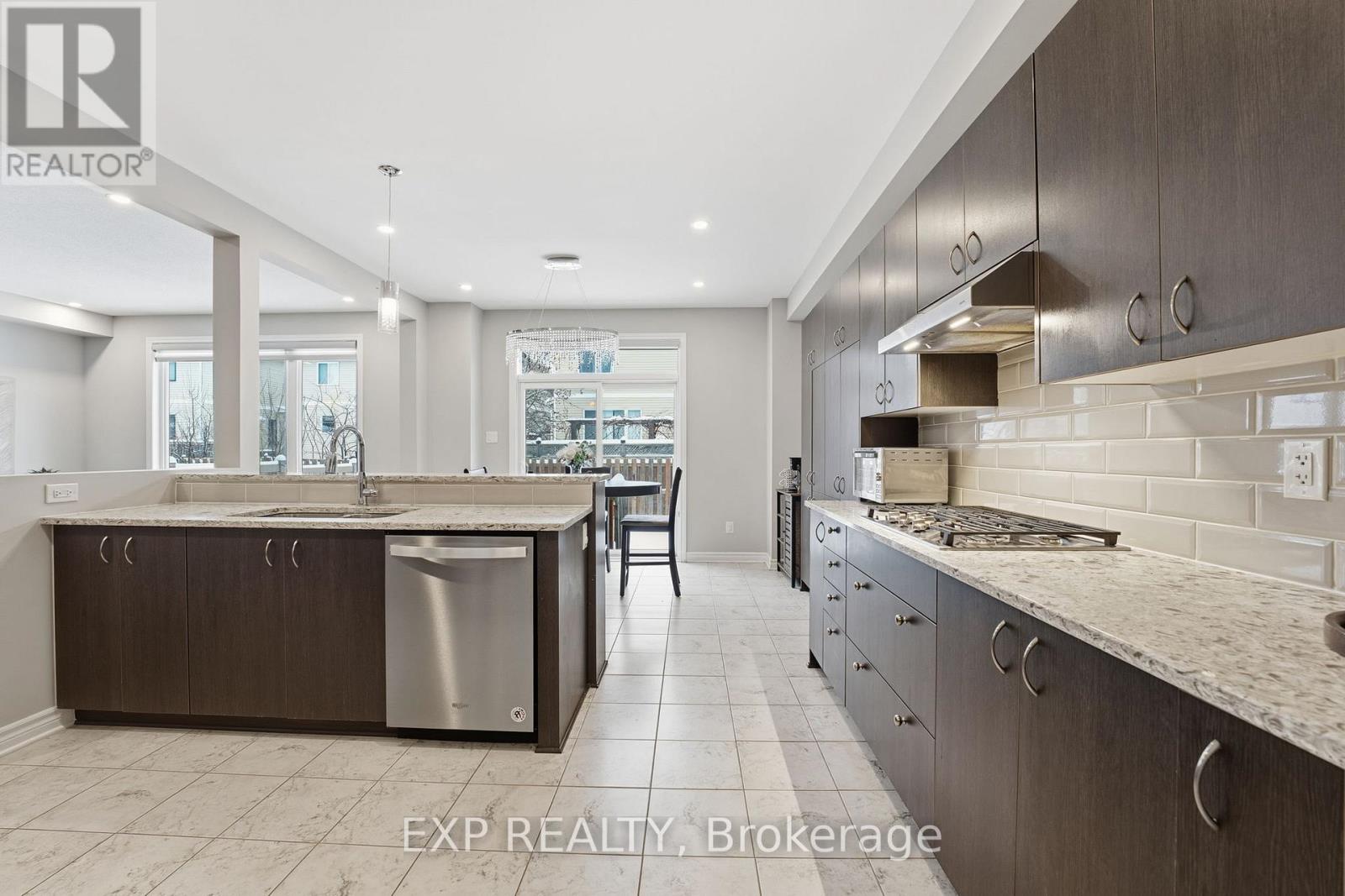 118 Discovery Crescent