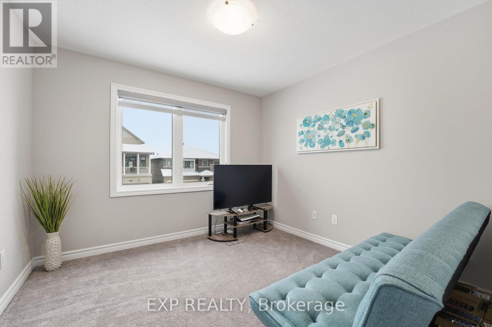 118 Discovery Crescent