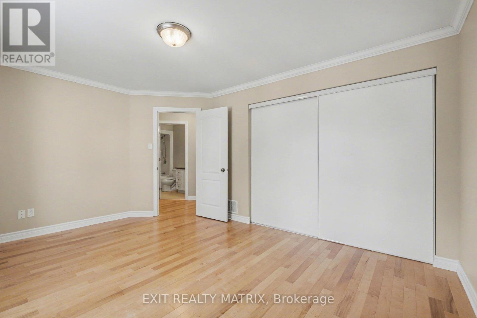 103 - 856 Notre-dame Street