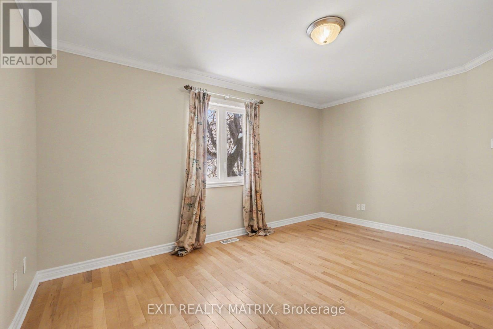 103 - 856 Notre-dame Street