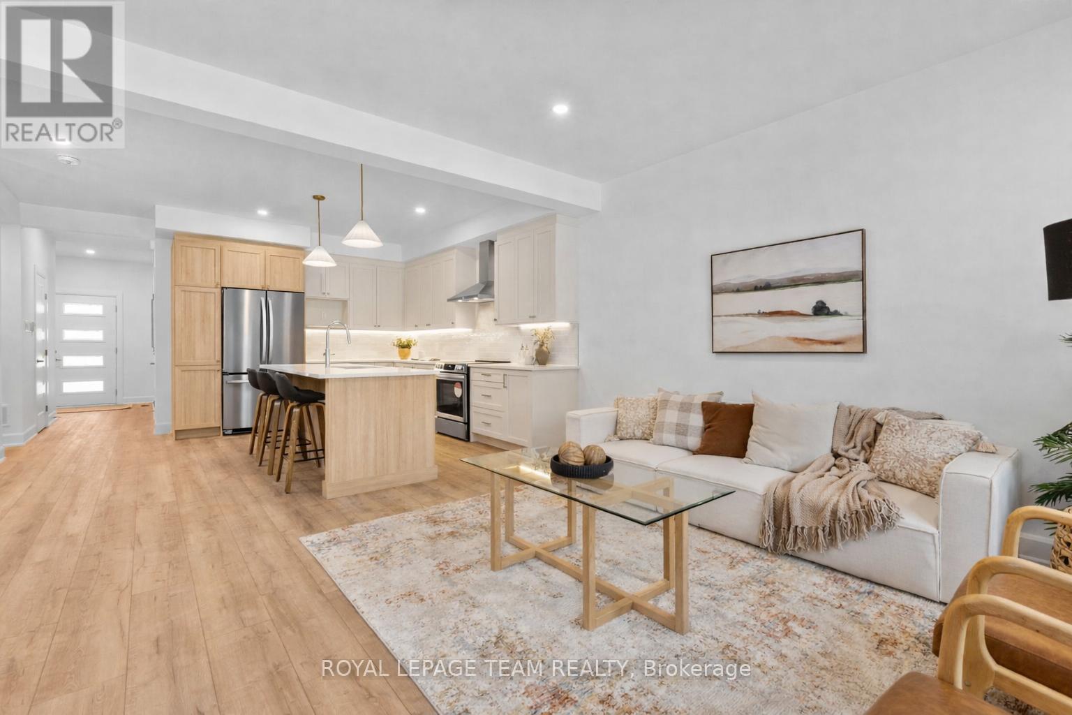 738 Tailslide Private