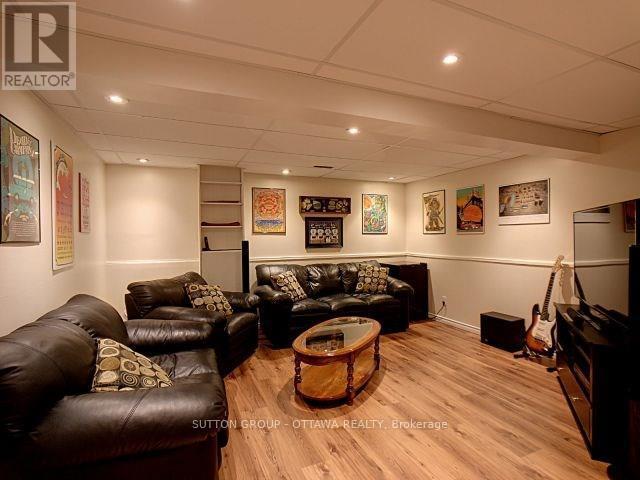 1191 Grenoble Crescent