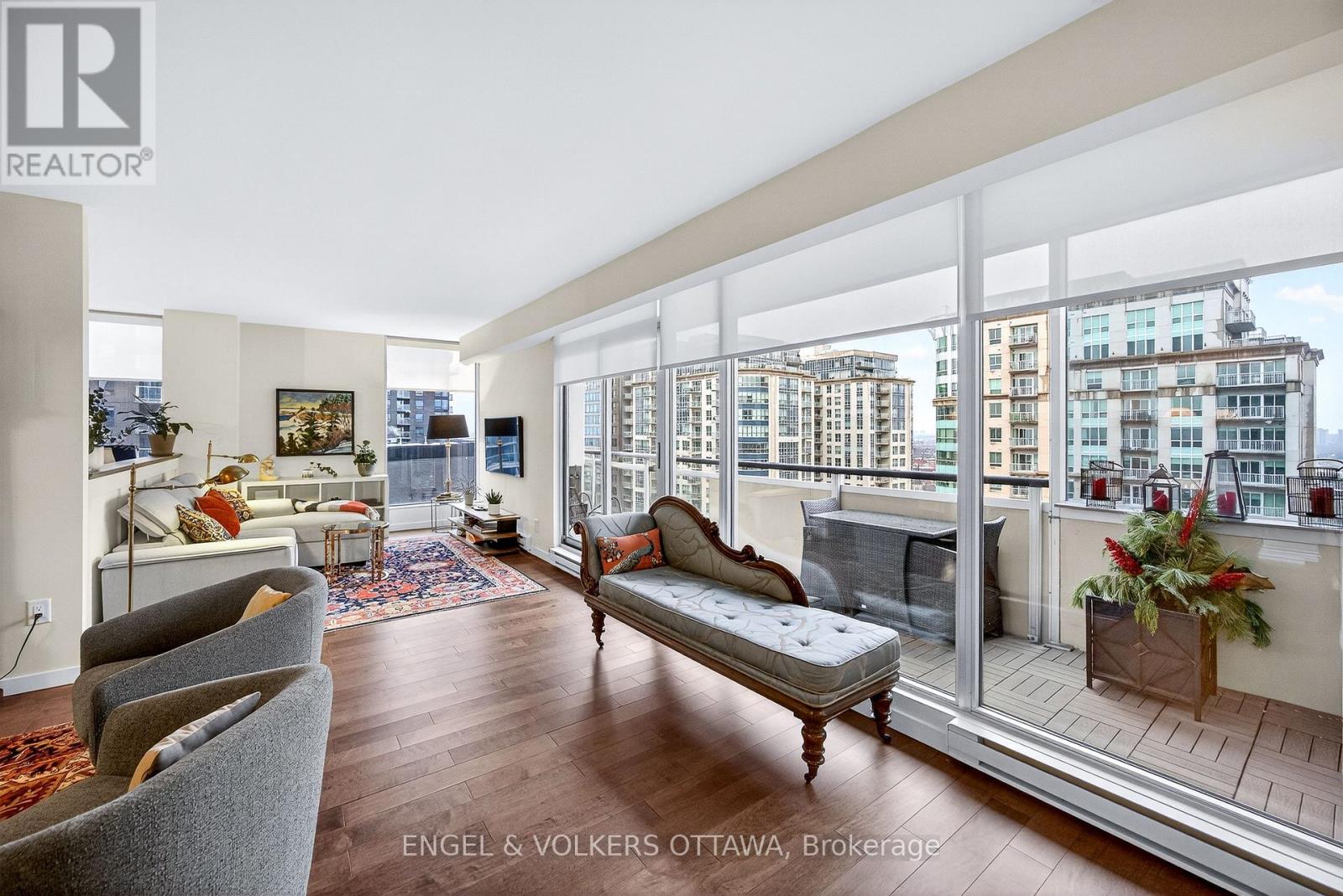 2404 - 160 George Street