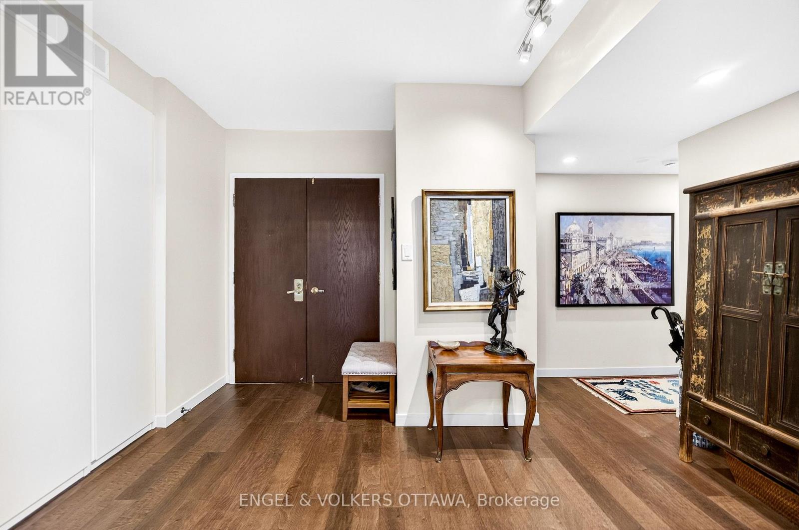 2404 - 160 George Street