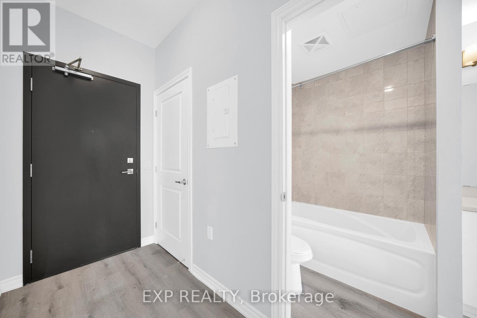 220 - 1350 Hemlock Road