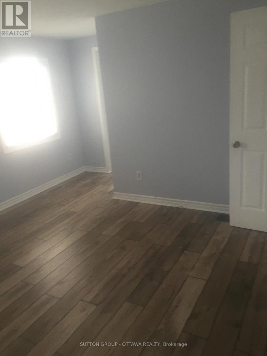 1713 Stoneboat Crescent