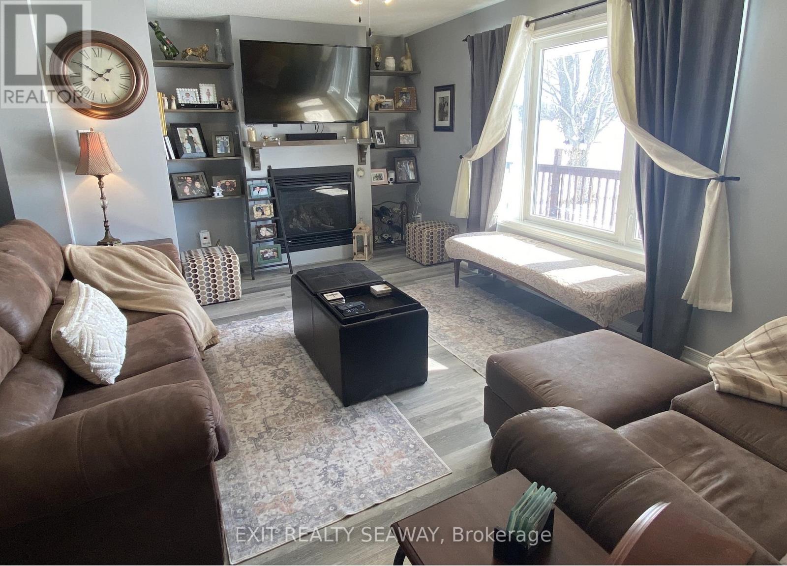 16825 County Rd 15 Road