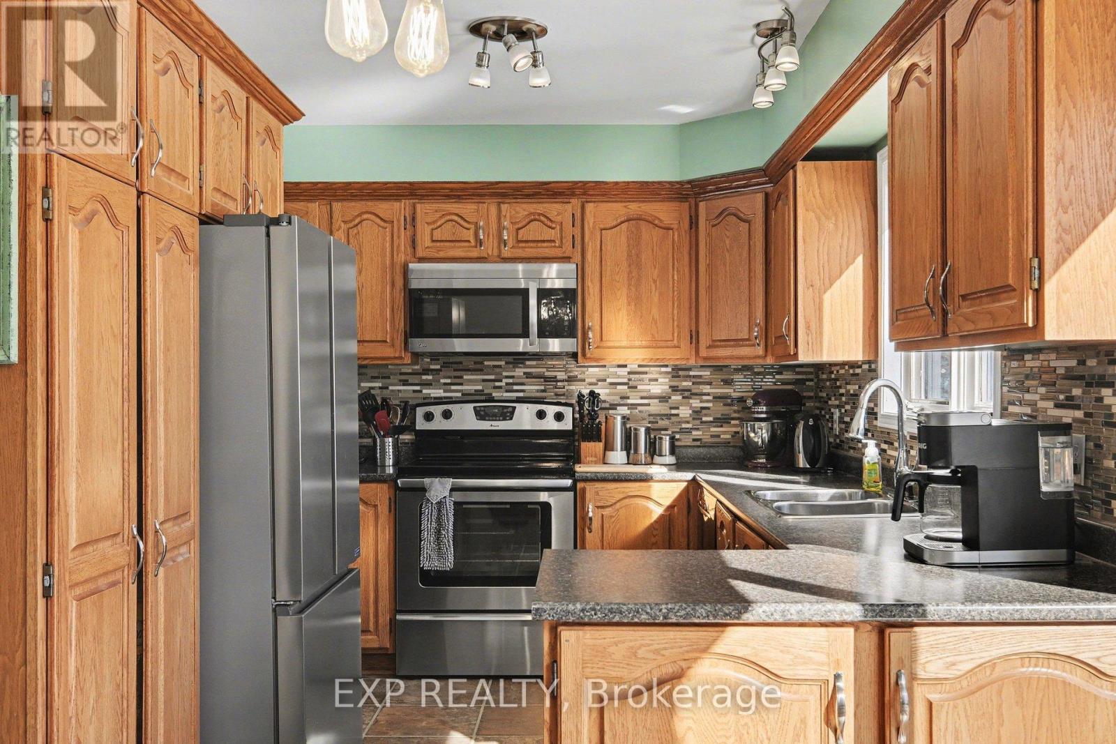 1284 Old Carriage Lane