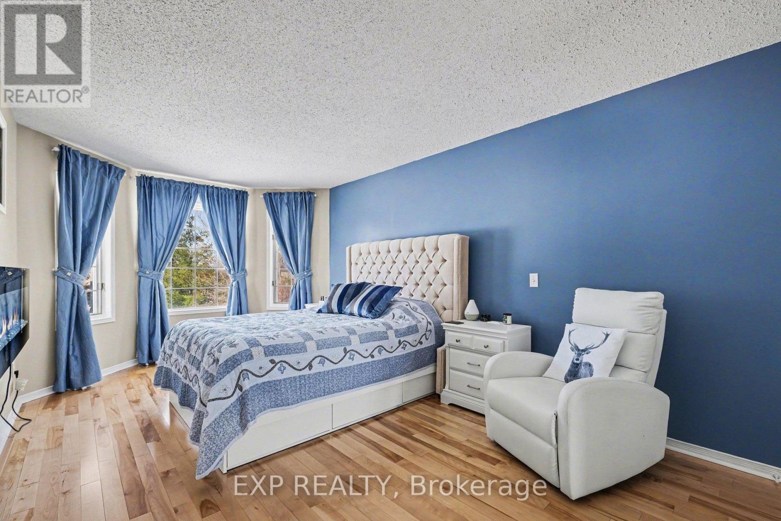 1284 Old Carriage Lane