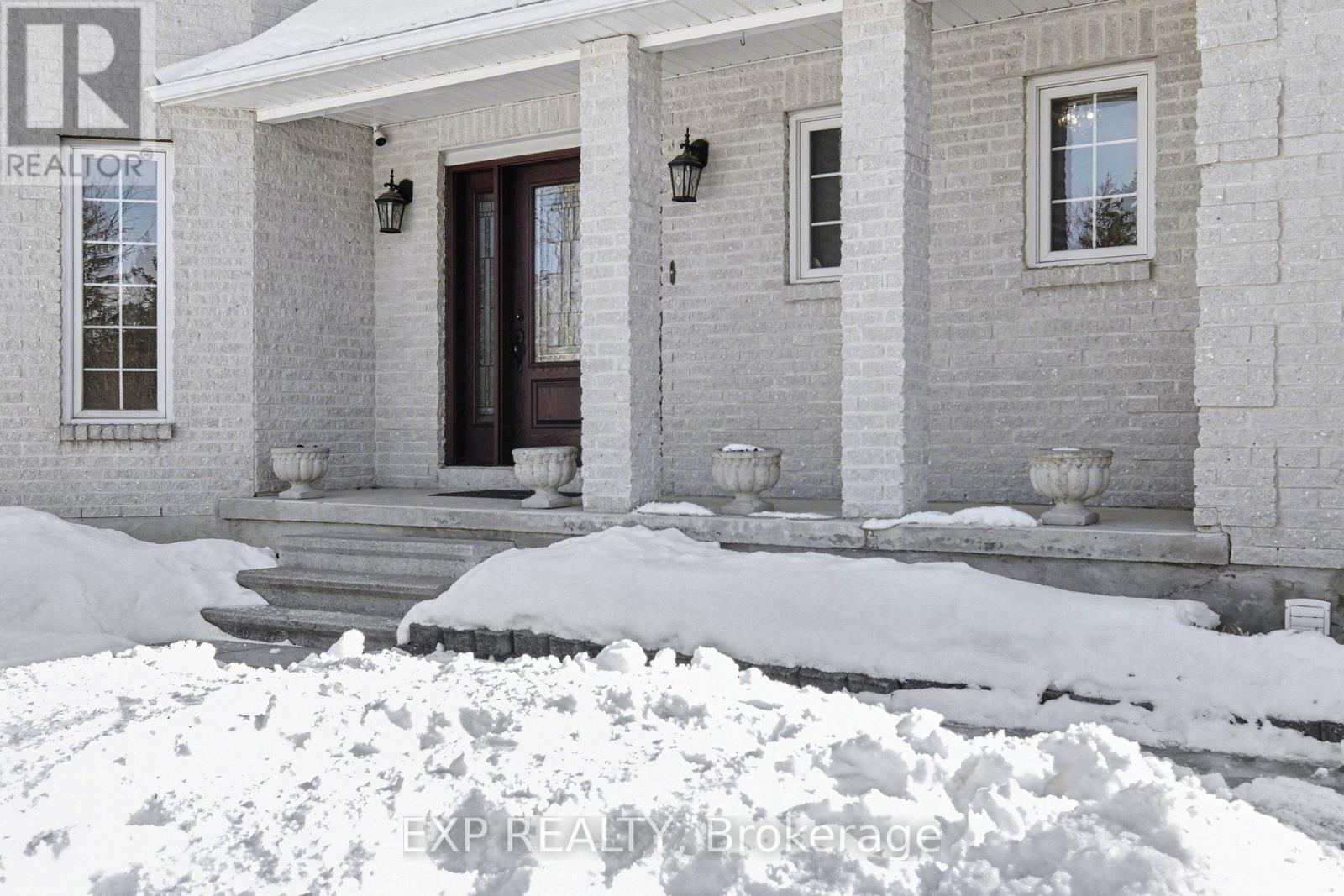 1284 Old Carriage Lane