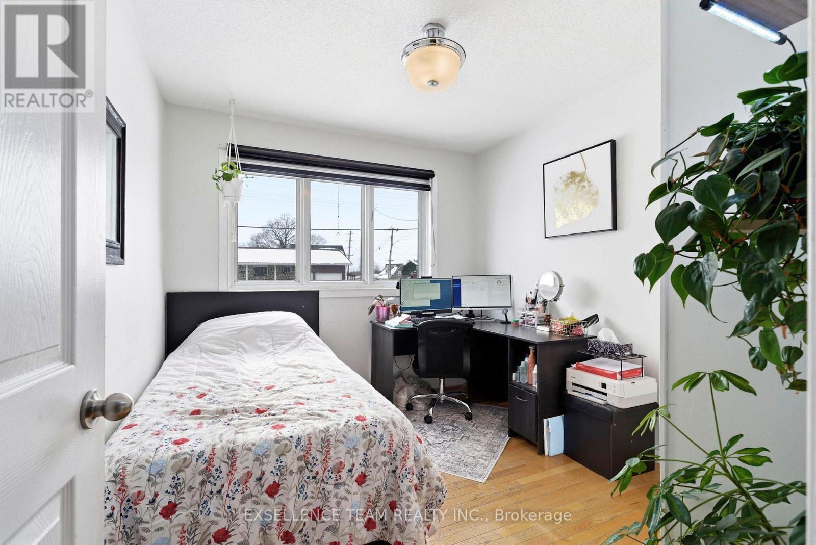 103 St. George Street W