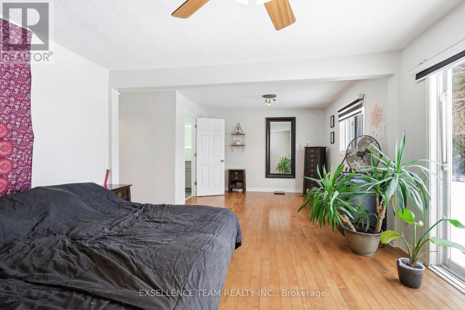 103 St. George Street W