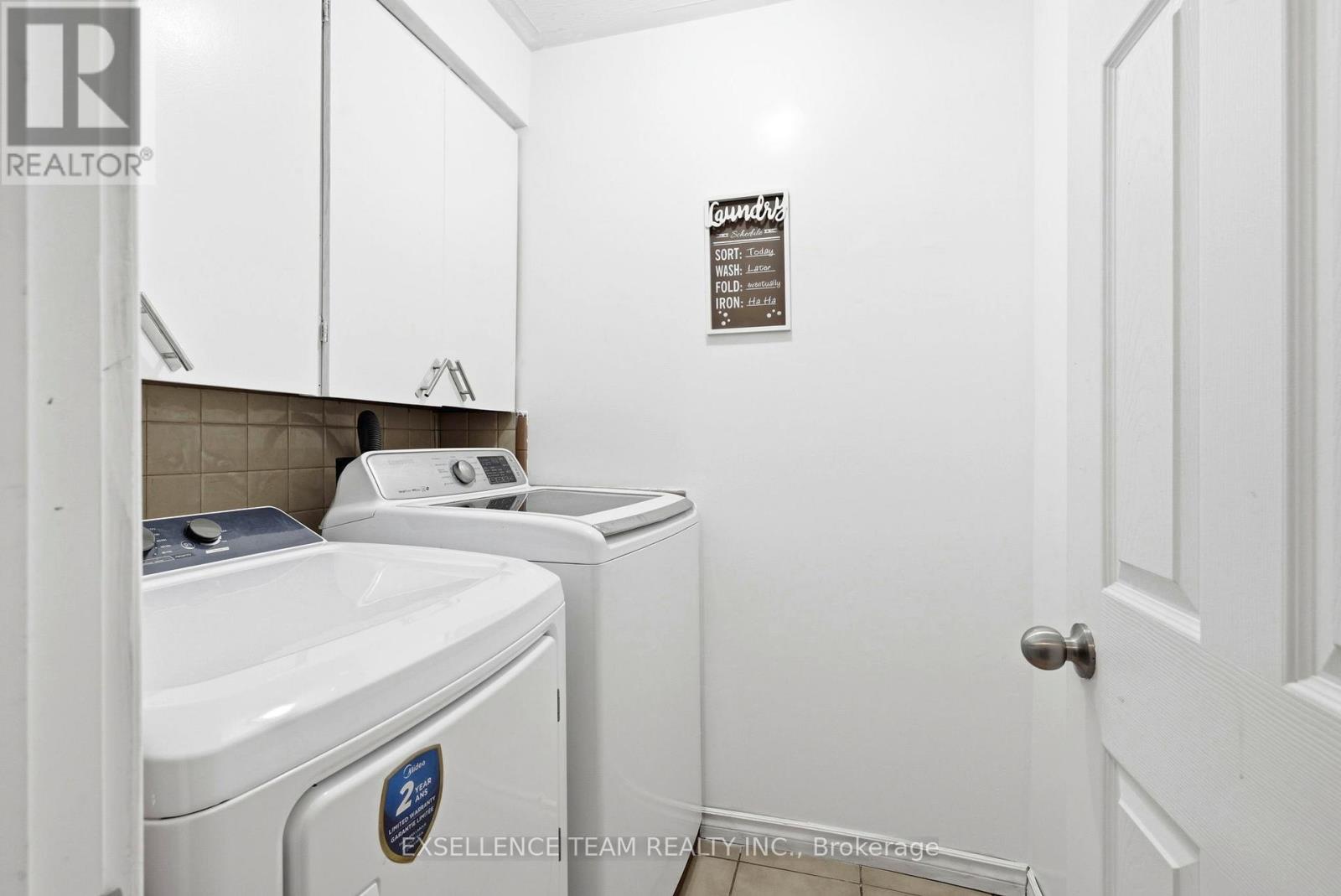 103 St. George Street W