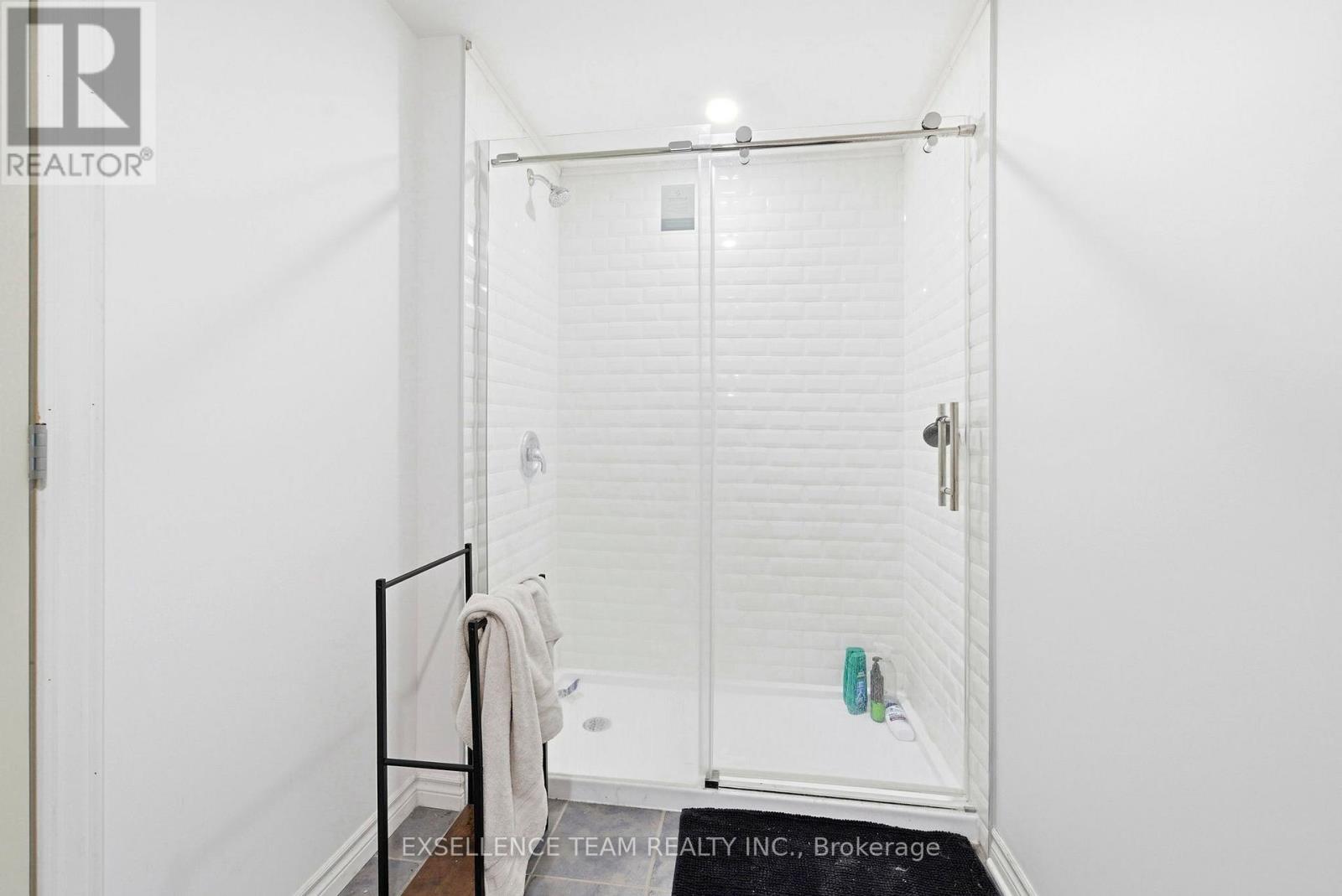 103 St. George Street W