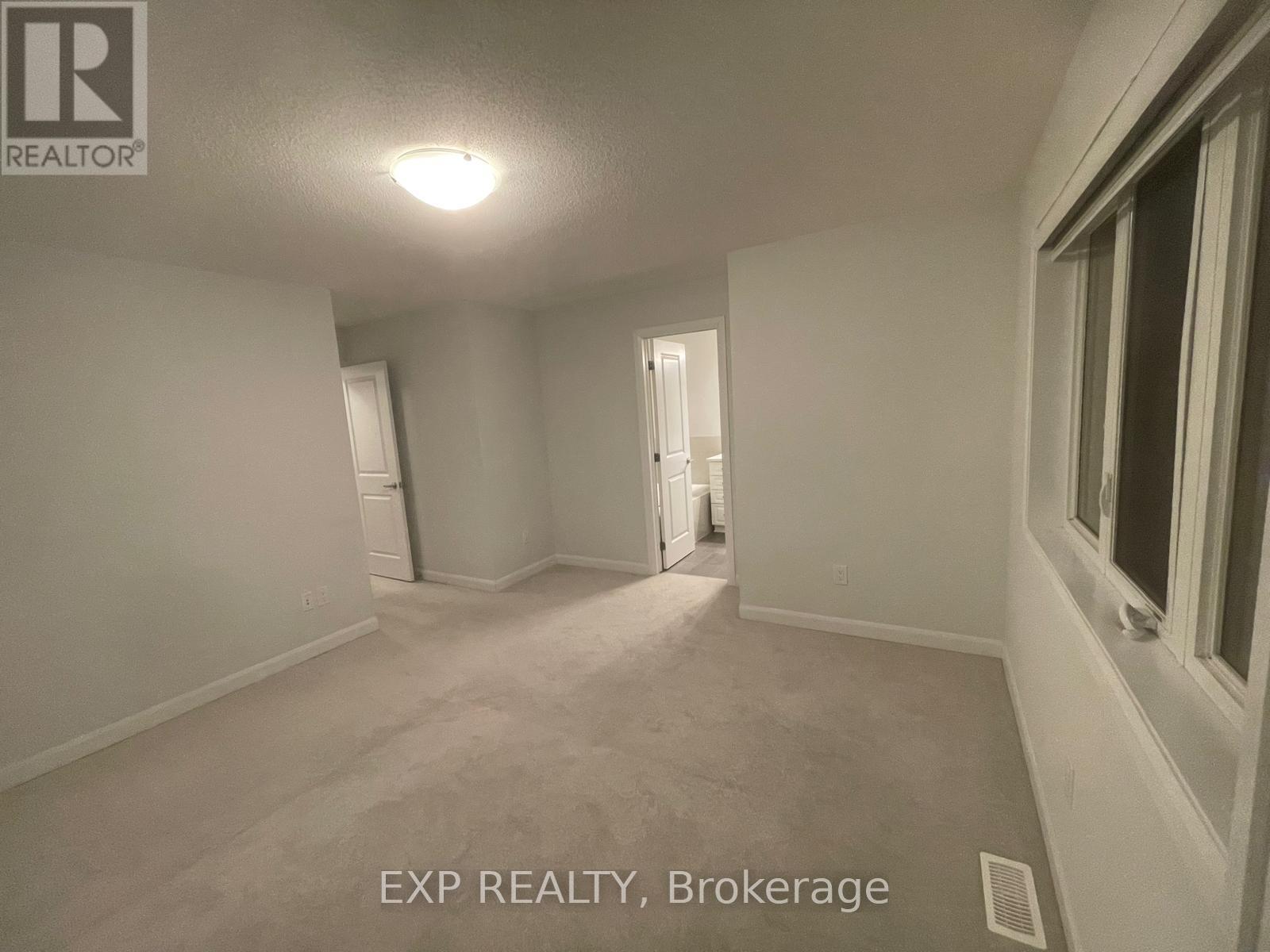 1075 Ballyhale Heights