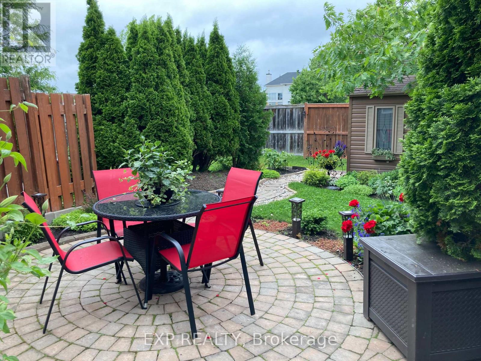 2092 Melette Crescent