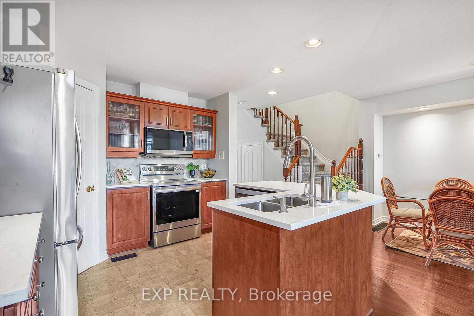 2092 Melette Crescent