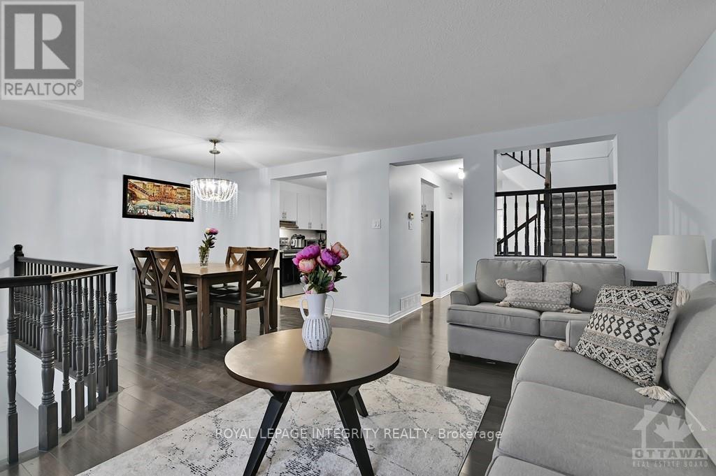 35 - 1880 Summerfields Crescent