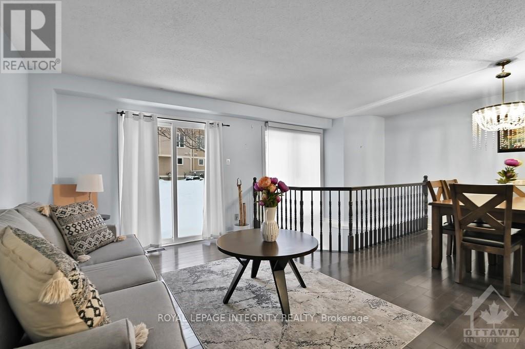 35 - 1880 Summerfields Crescent