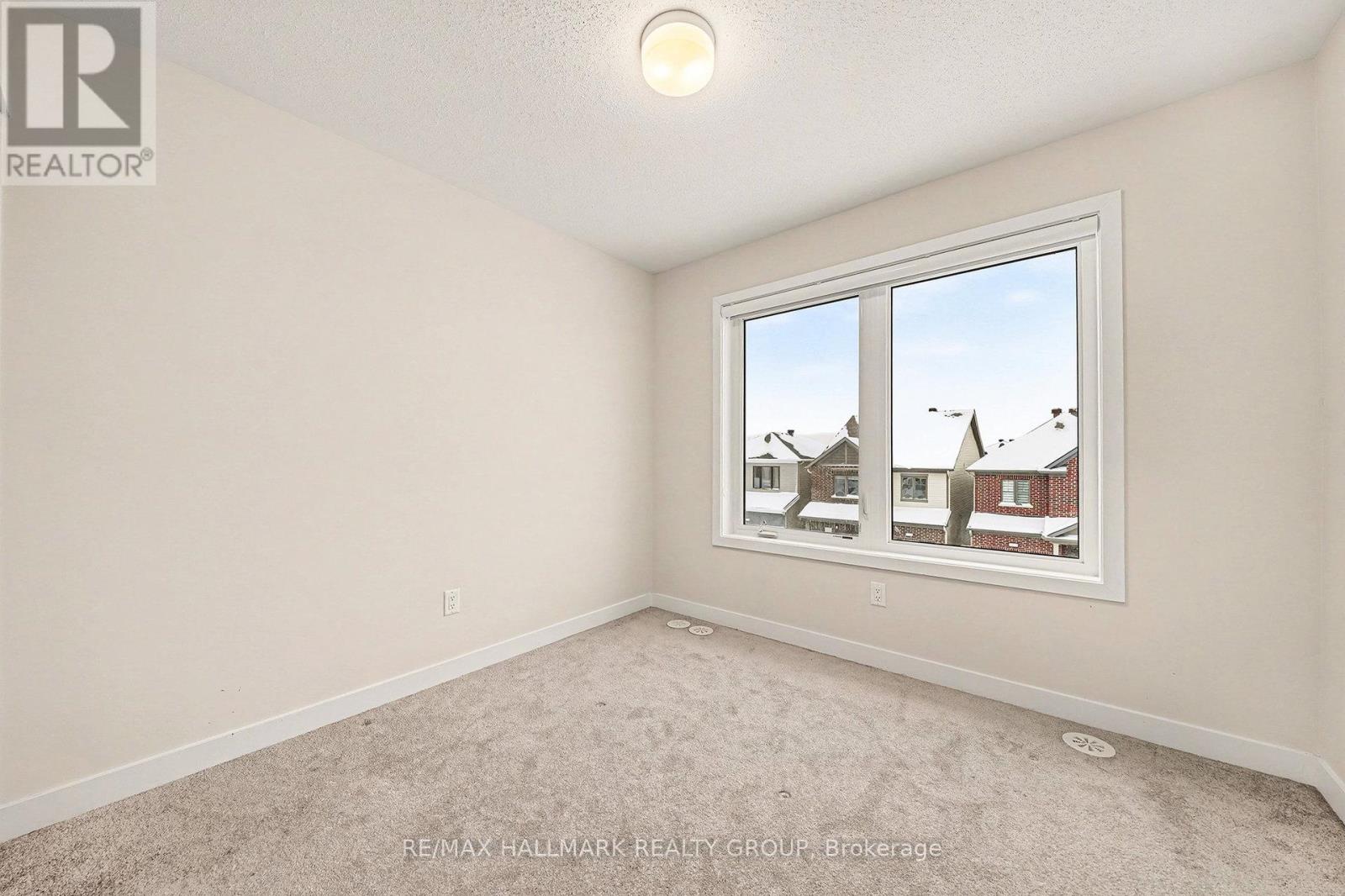 2426 Watercolours Way