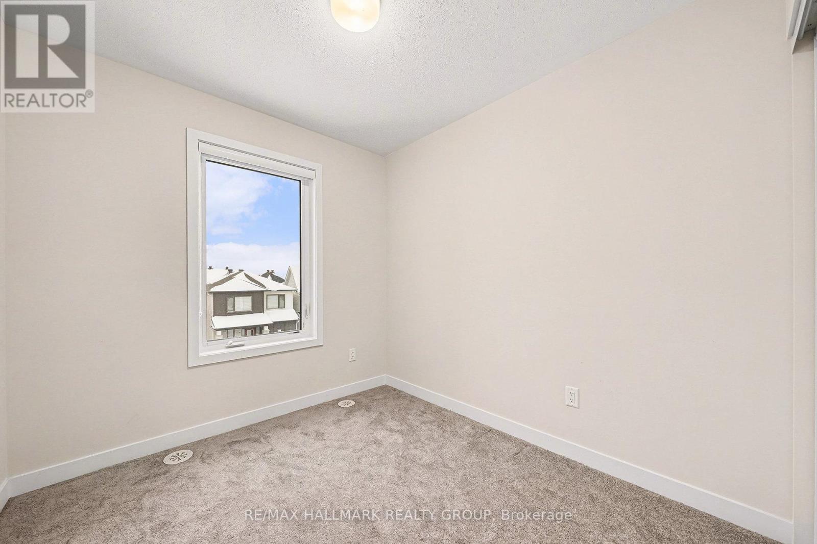 2426 Watercolours Way