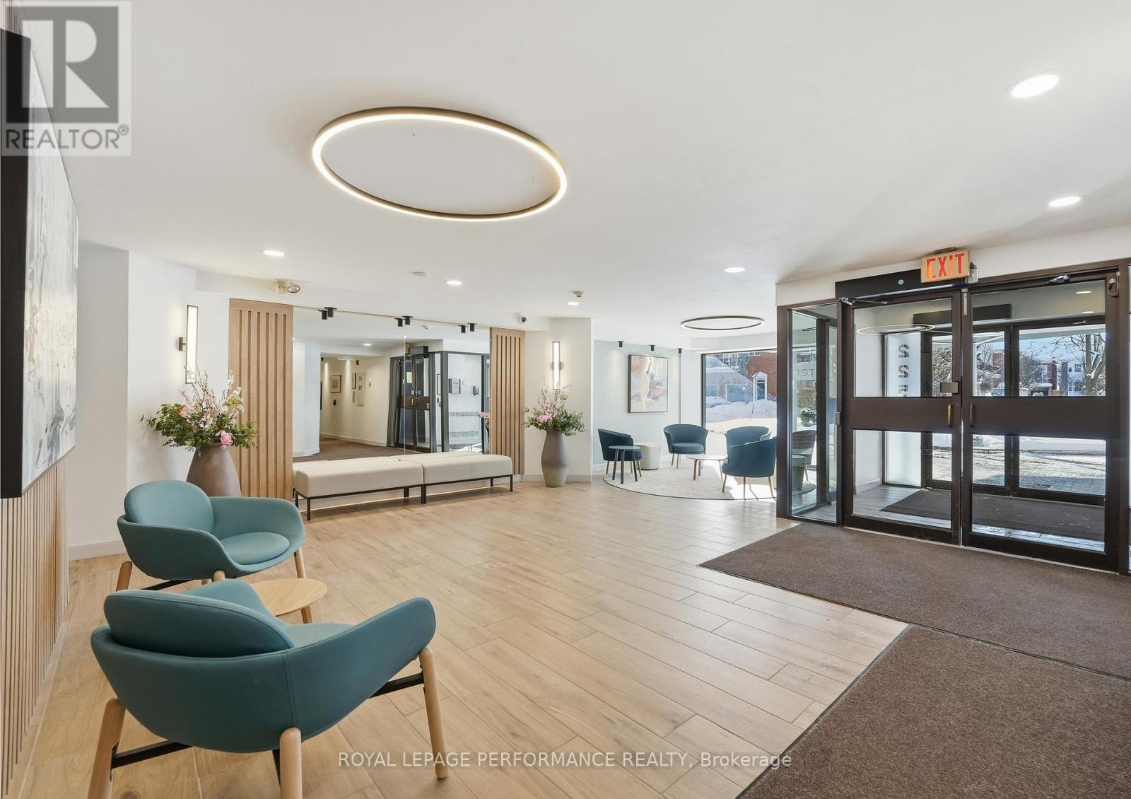 412 - 225 Alvin Road N