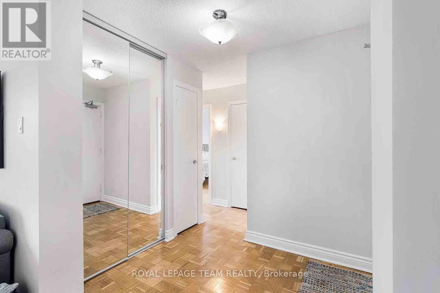 507 - 2625 Regina Street