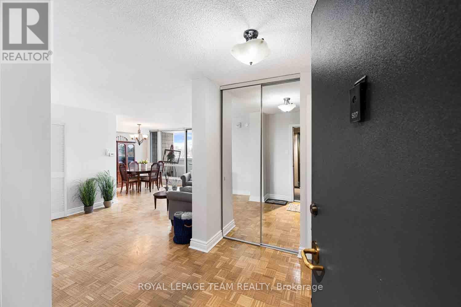 507 - 2625 Regina Street