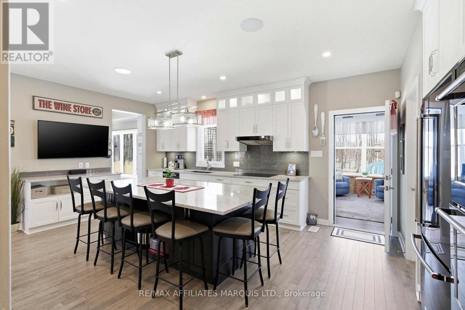 6625 Sutherland Avenue