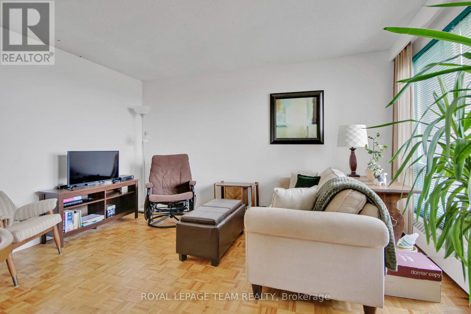 708 - 20 Chesterton Drive