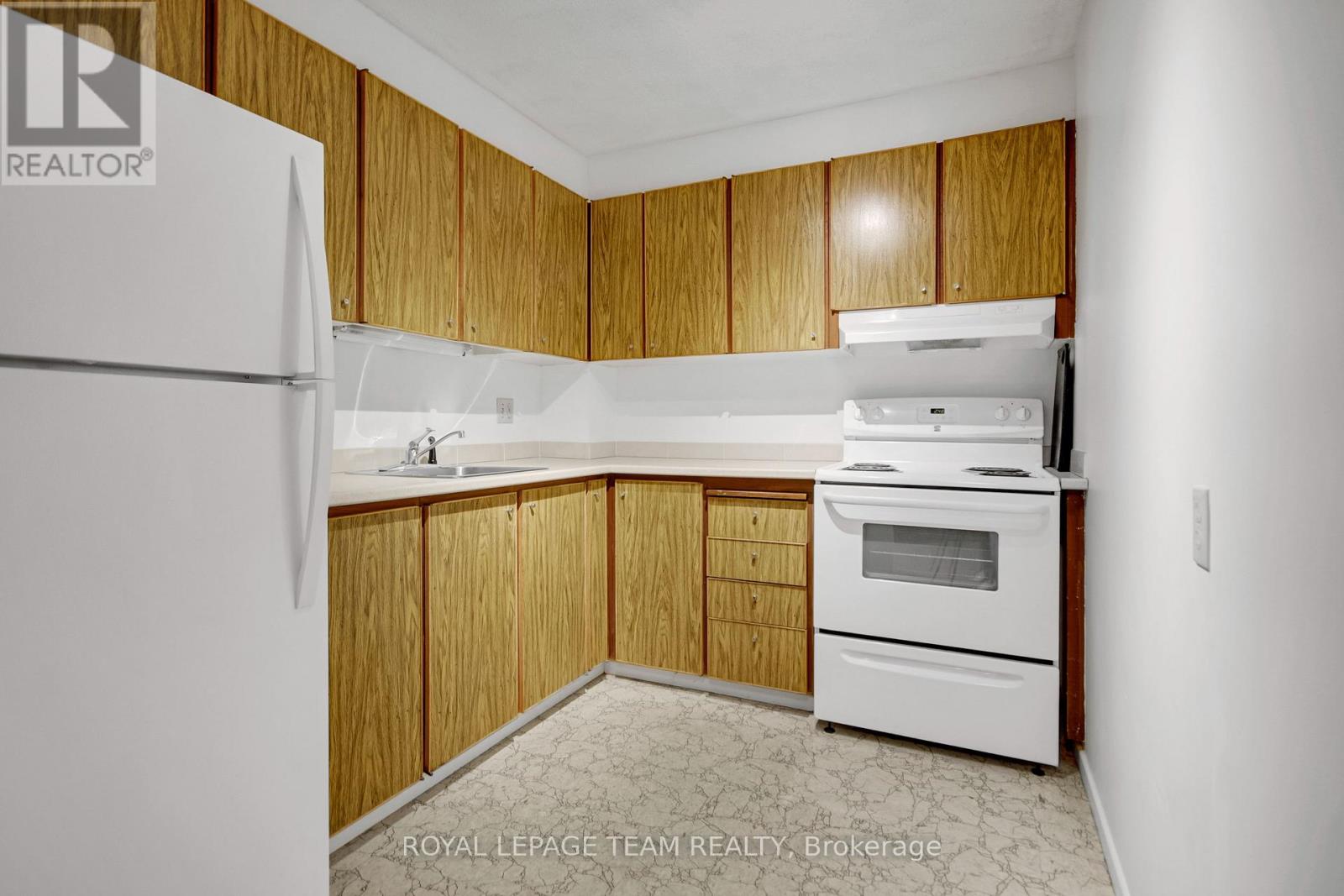 708 - 20 Chesterton Drive