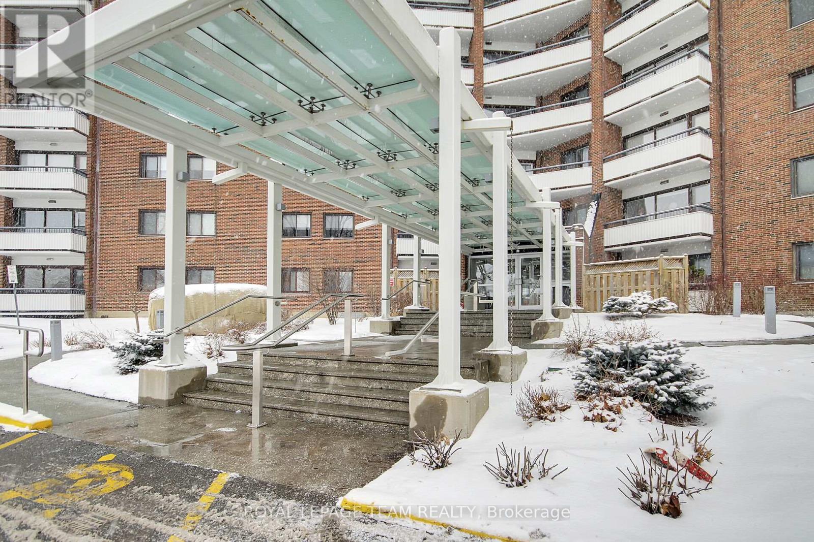 708 - 20 Chesterton Drive