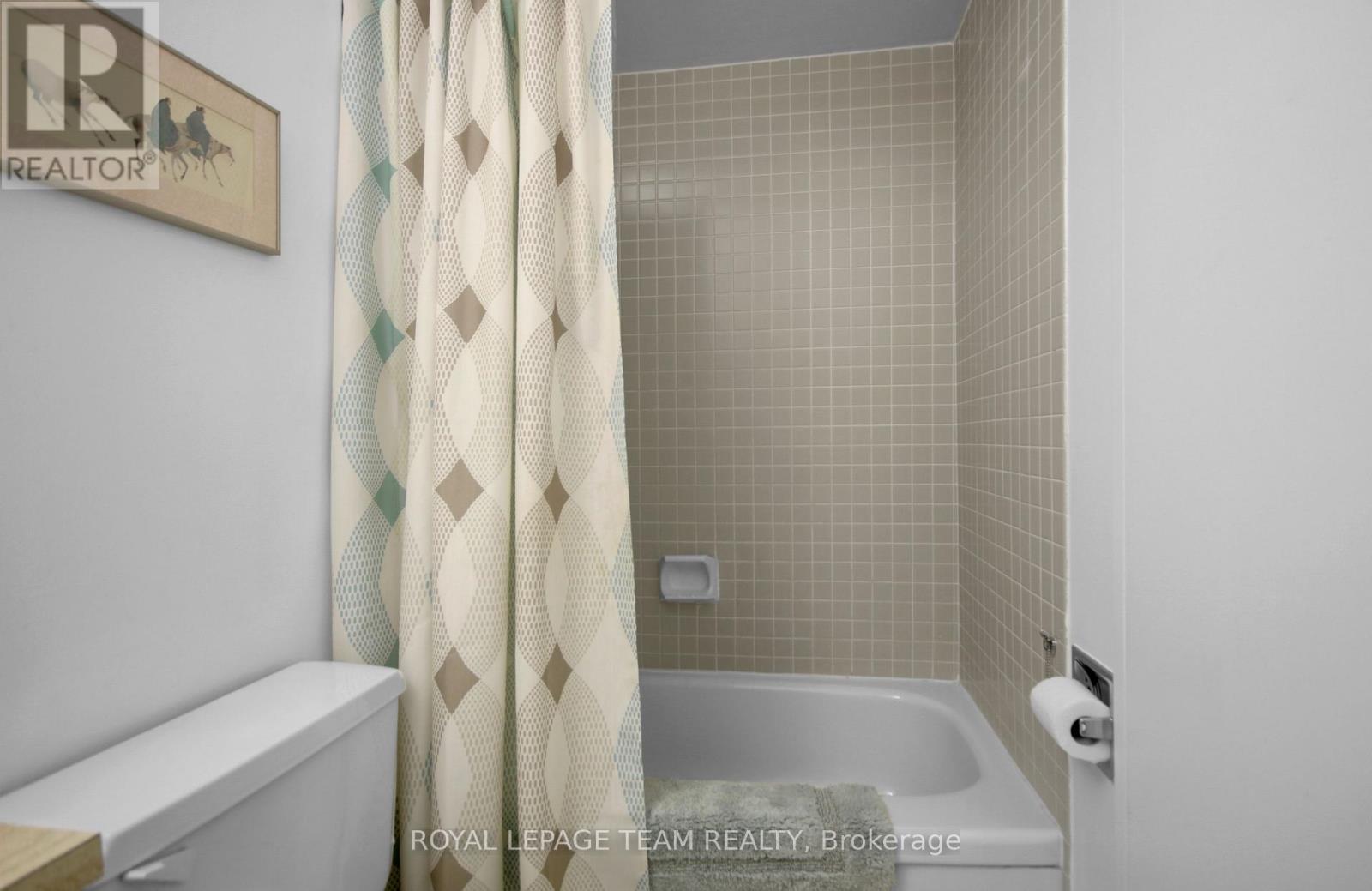 708 - 20 Chesterton Drive