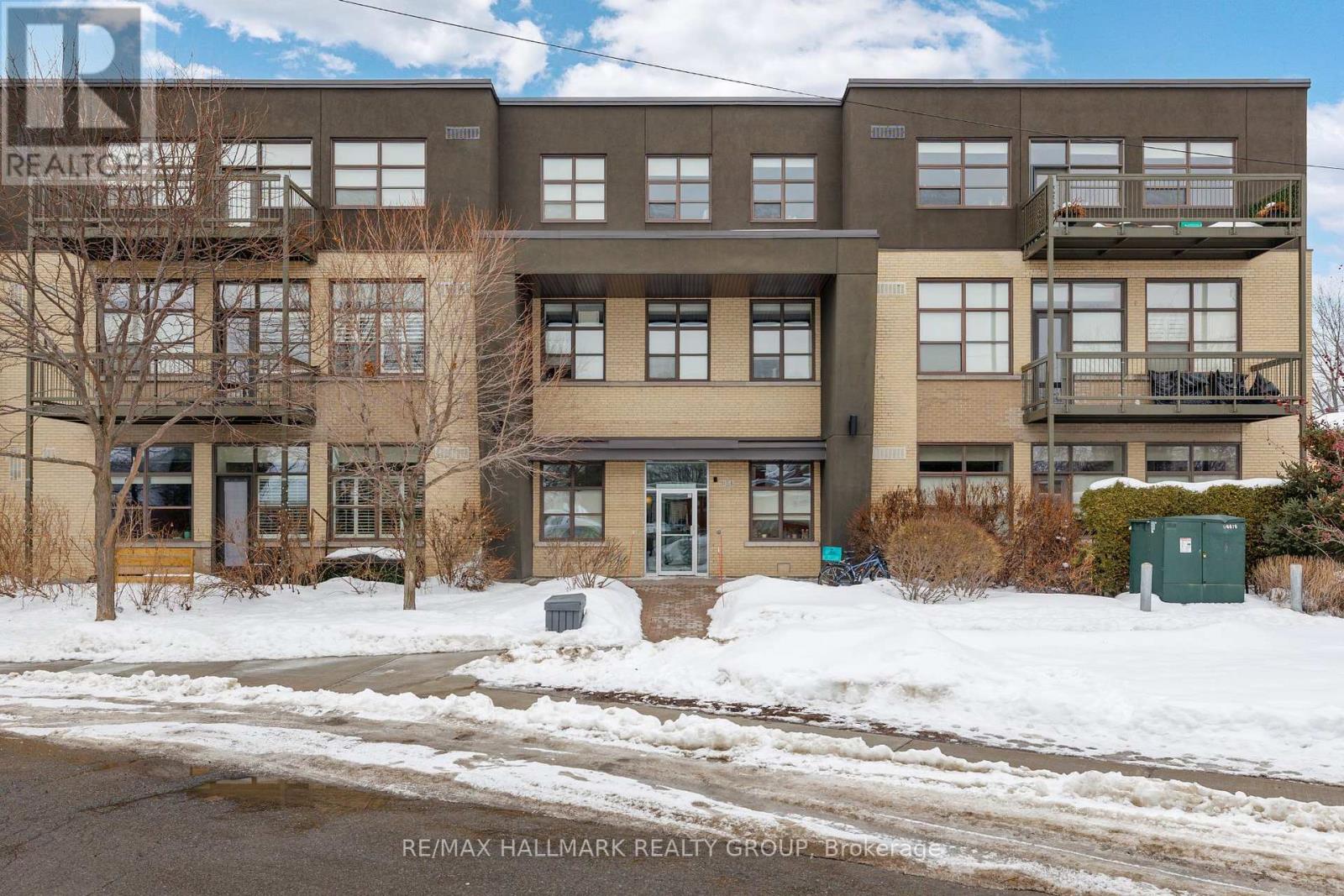 211 - 345 St Denis Street