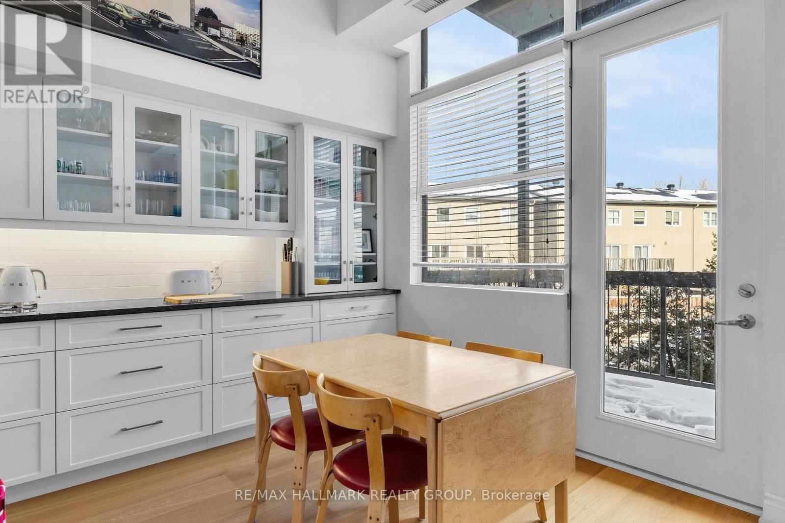 211 - 345 St Denis Street