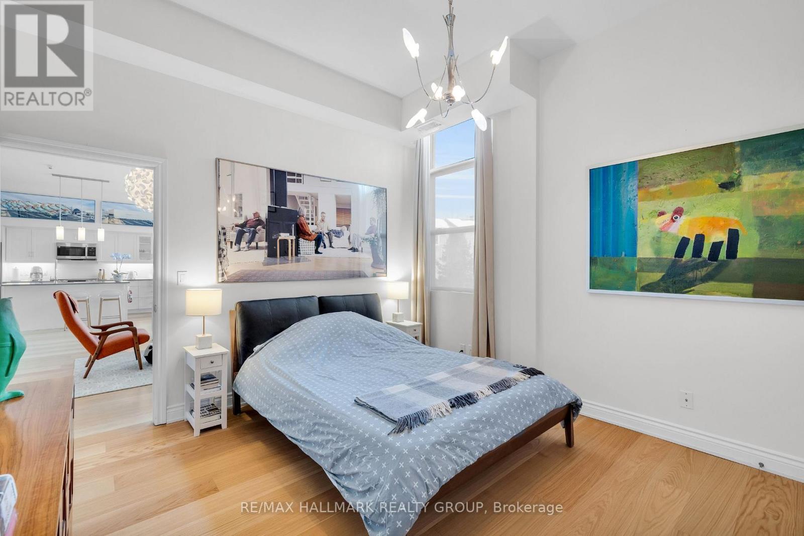 211 - 345 St Denis Street