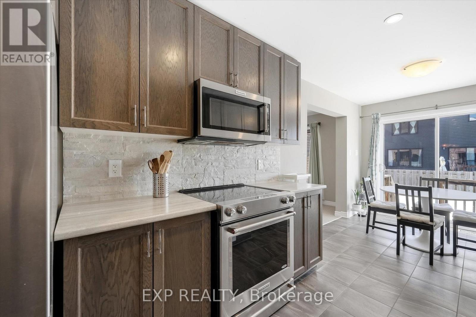 647 Petrichor Crescent