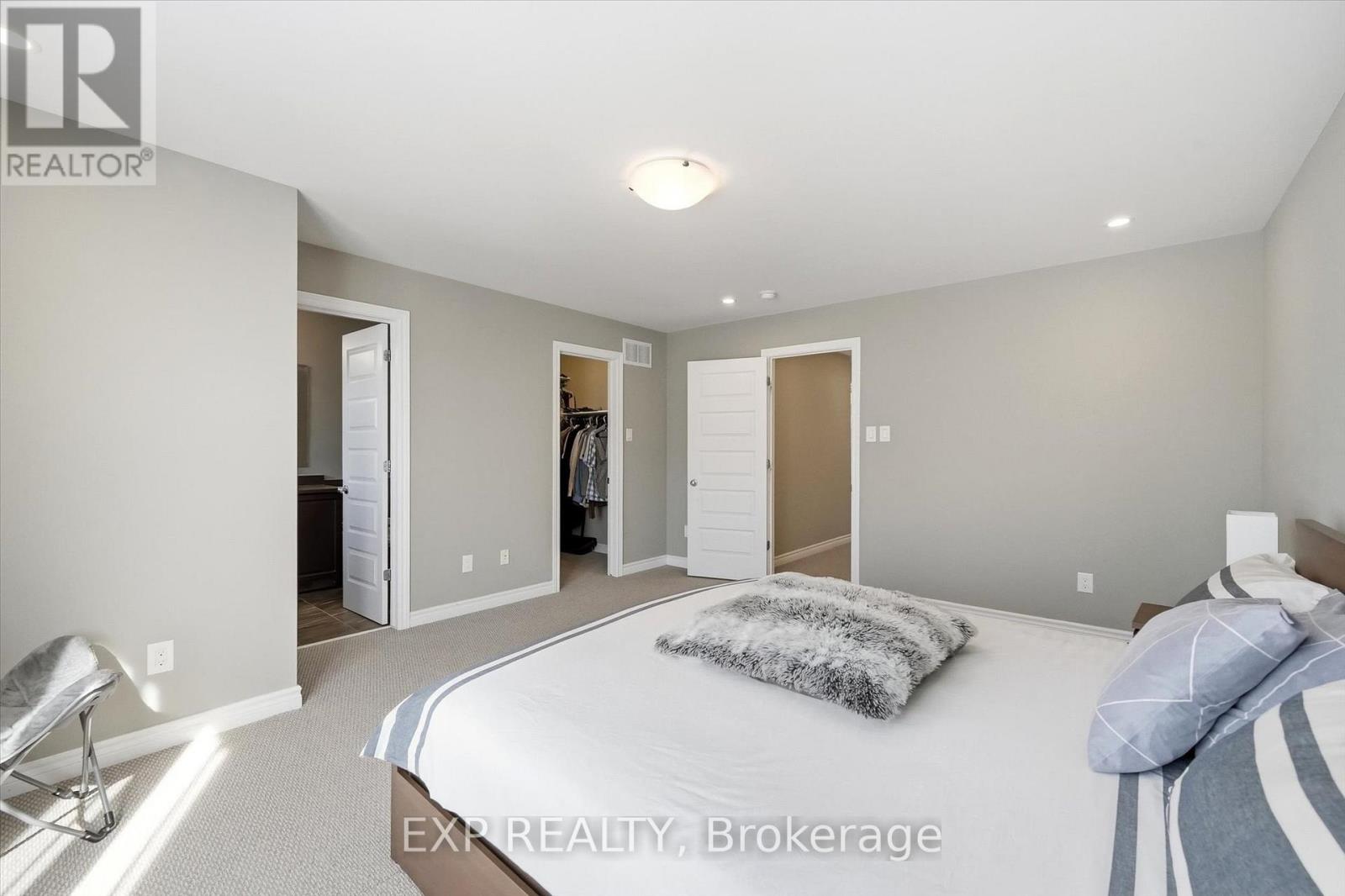 647 Petrichor Crescent