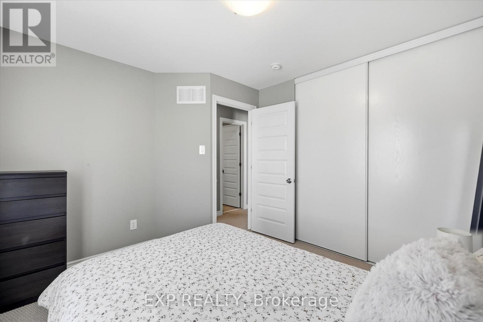 647 Petrichor Crescent