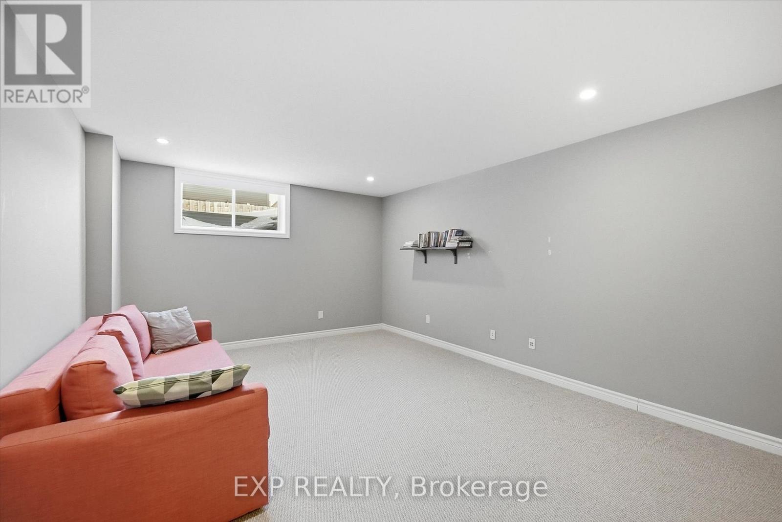 647 Petrichor Crescent