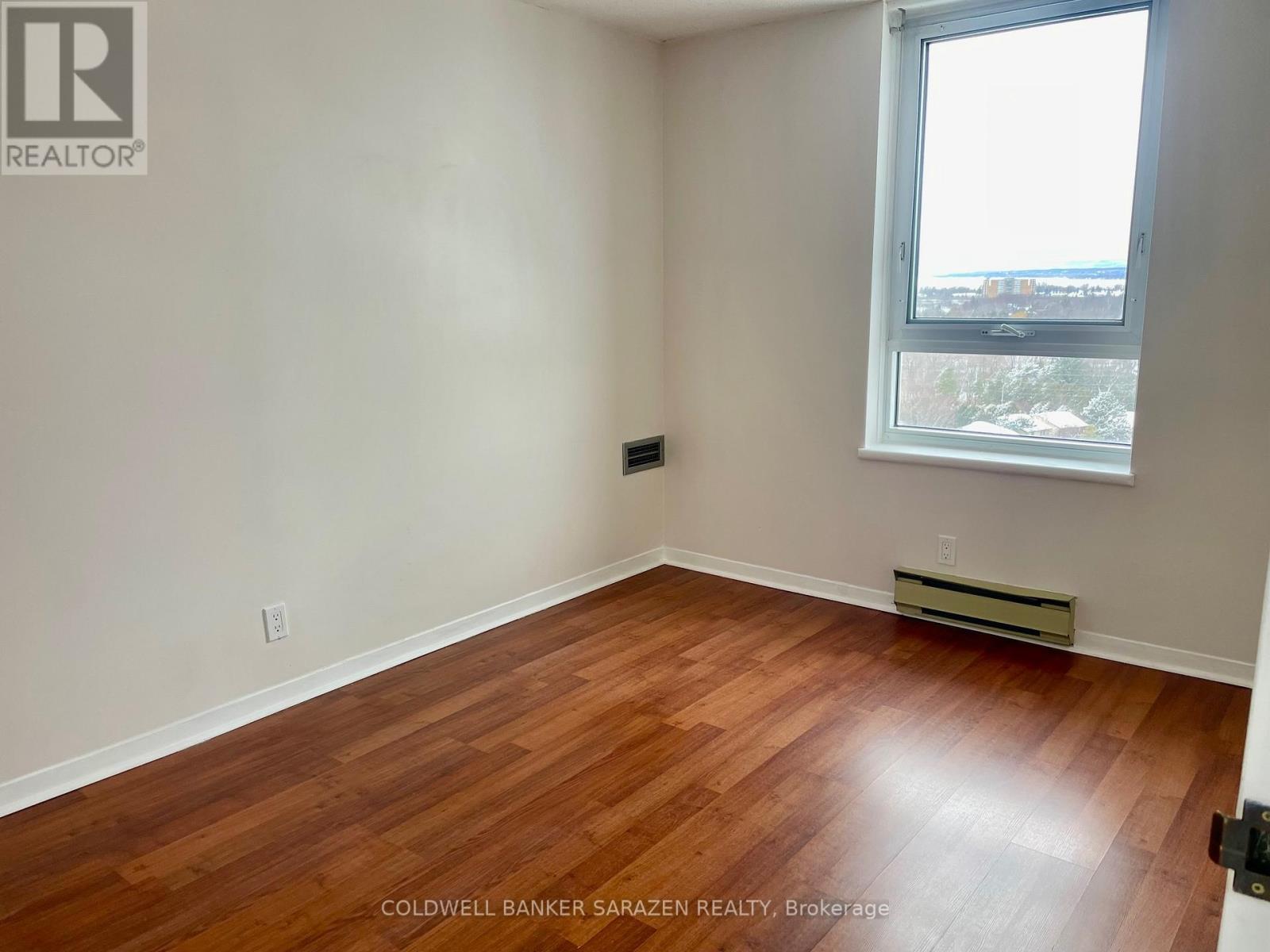 1215 - 80 Sandcastle Drive