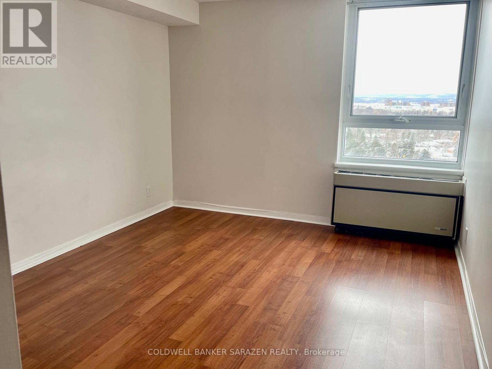 1215 - 80 Sandcastle Drive