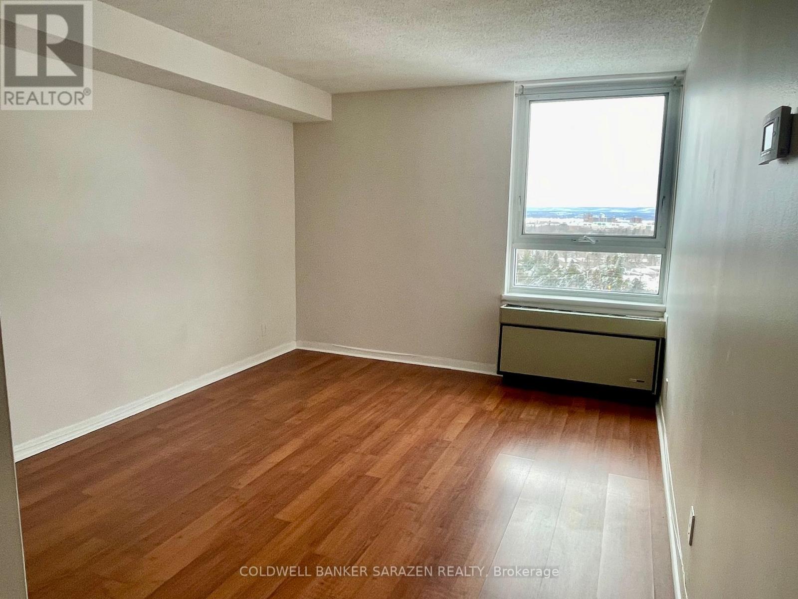 1215 - 80 Sandcastle Drive