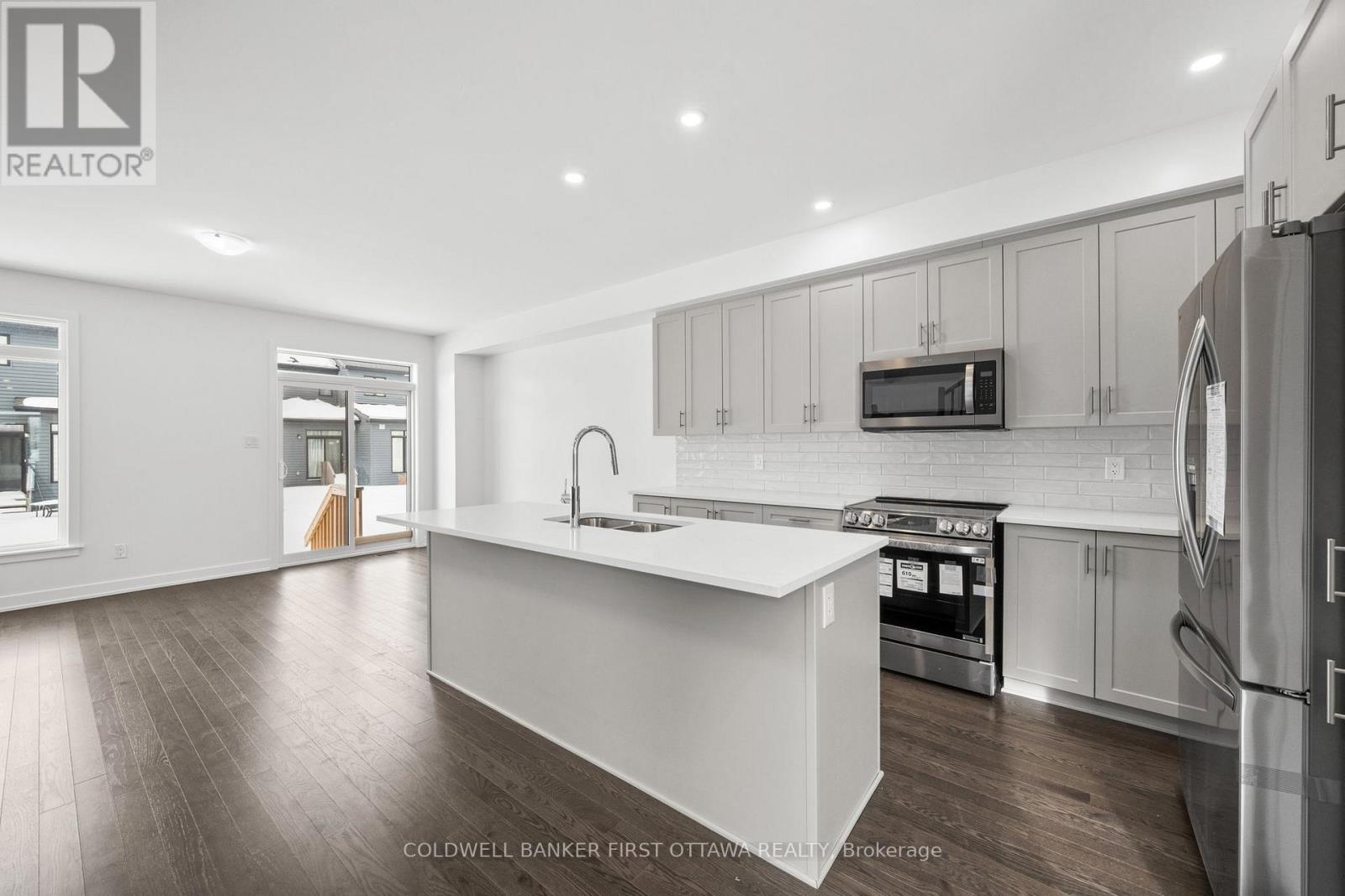 461 Shuttleworth Drive