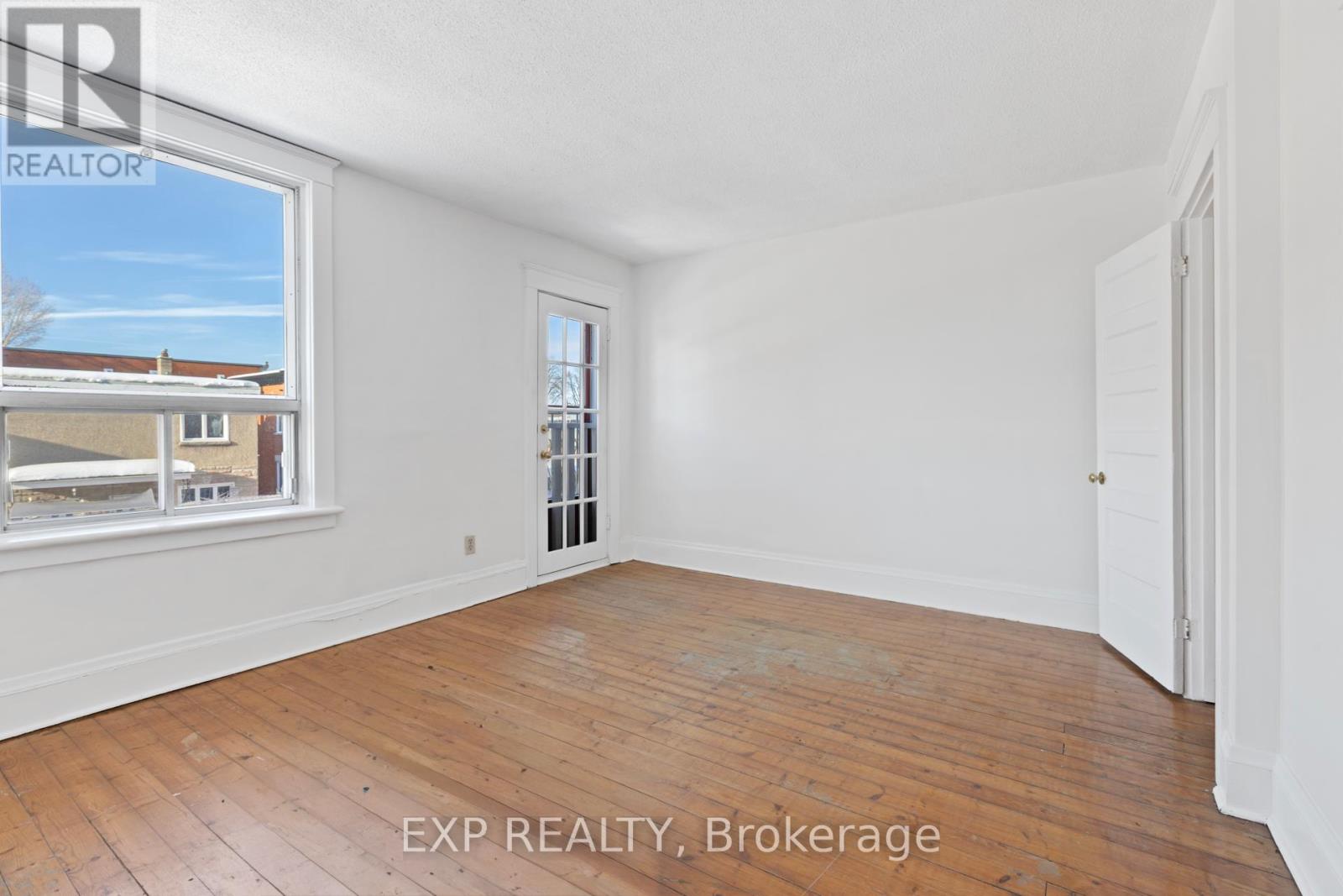 294 Clarence Street, Unit 292