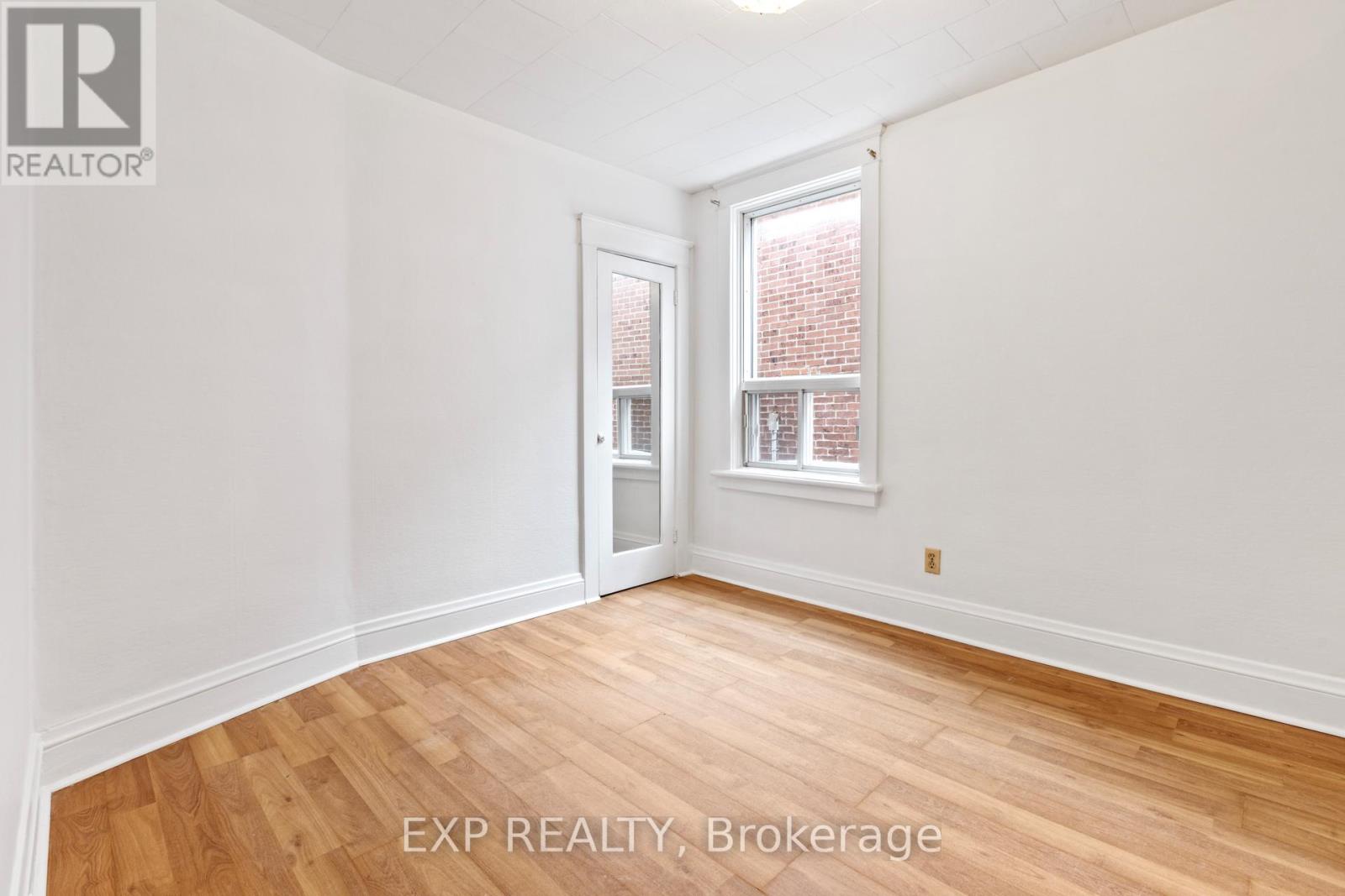 294 Clarence Street, Unit 292