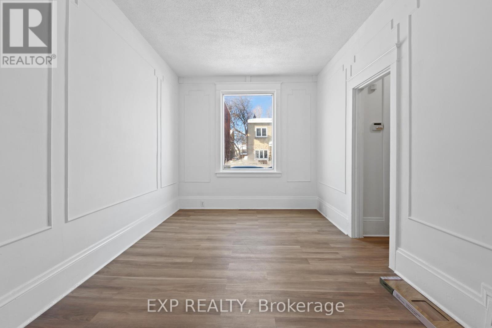 294 Clarence Street, Unit 292