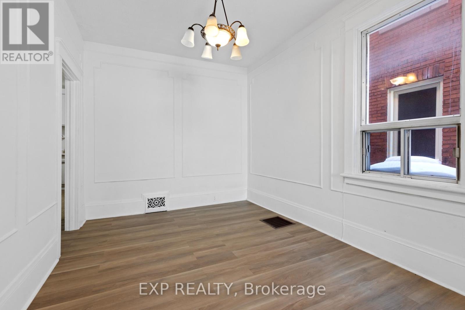 294 Clarence Street, Unit 292